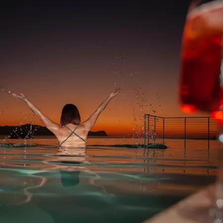 Lombardo Luxury Villa *
